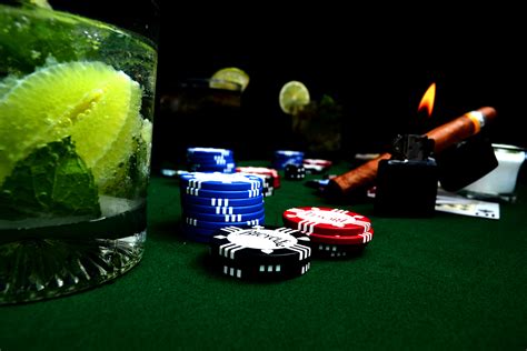 A Noite De Poker Bebidas
