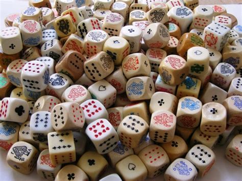 Antigo Poker Dice