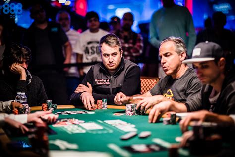 Assento De Poker Tour