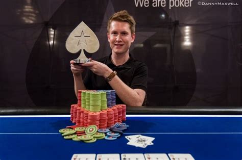 Brett Angell Poker