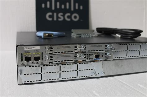 Cisco 2821 Slots