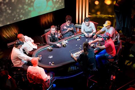 Coroa Melbourne Torneios De Poker