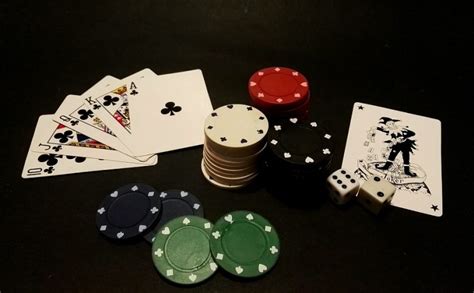 Dados De Poker Online