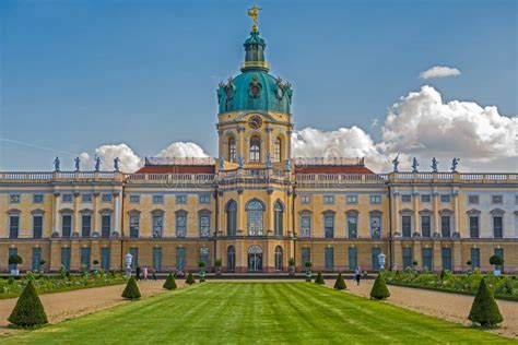 De Charlottenburg Em Slot De Berlim