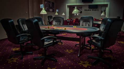Dobrar Ou Sala De Poker