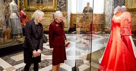 Dronning Margrethes Kjoler Udstilling Frederiksborg De Fenda