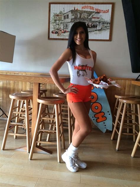 Hooters De Merda