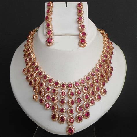 Indian Ruby Brabet