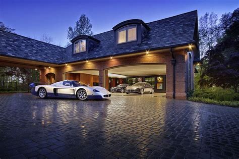 Luxury Garage Betfair