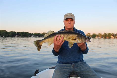 O Lago De Waconia Walleye Slot Limite