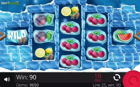 Play Frozzy Fruits Slot