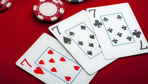 Poker Brelan Uo Suite