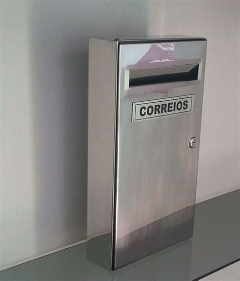 Porta De Metal Com Slot De Correio