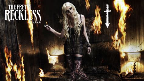 Pretty Reckless Cassino De Salao De Baile