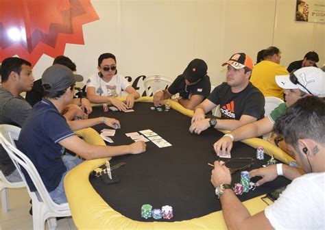 Primeiro Torneio De Poker
