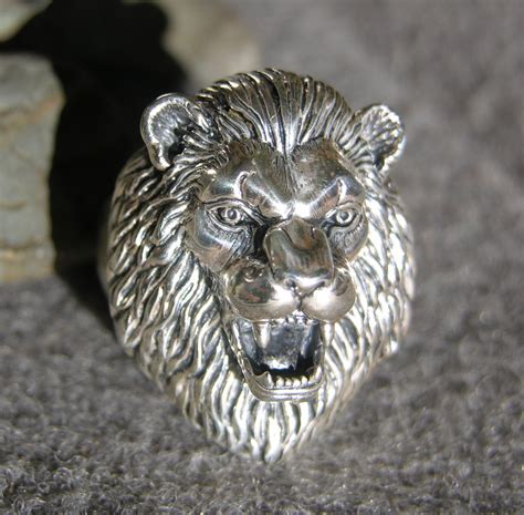 Silver Lion Brabet
