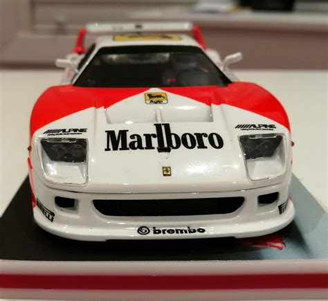 Slot Ferrari F40 Piloto