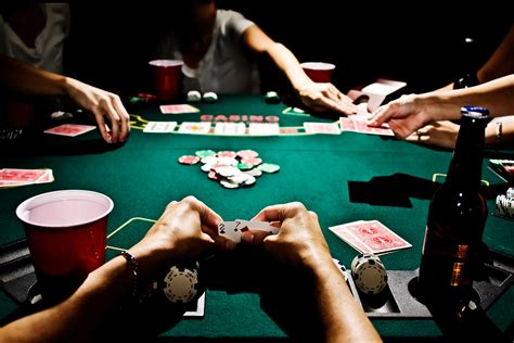 Sobre O Poker Online