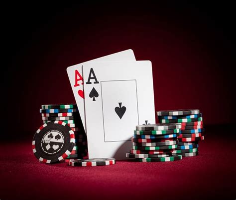 Uma Mao De Poker E Dada A Chance De Encontrar