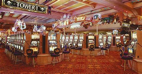 Visitantes Casino Receitas Para Baixo Em Abril De