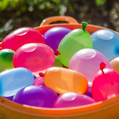 Water Balloons Leovegas